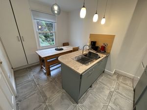 Photo 36- click for photo gallery